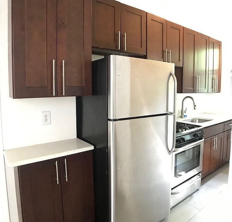 1st image of 38-19 27th St #2R
