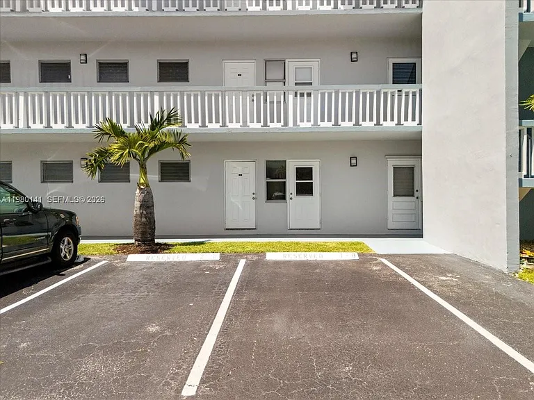 2200 Park Ln #109 — Photo 30