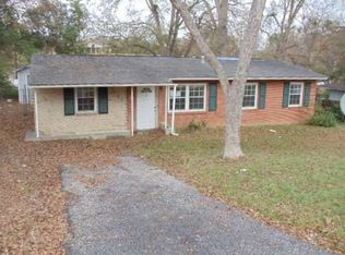 2427 Vivian Dr, Macon, GA 31206