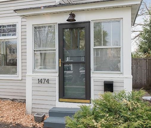 3rd image of 1474 Minnehaha Ave W