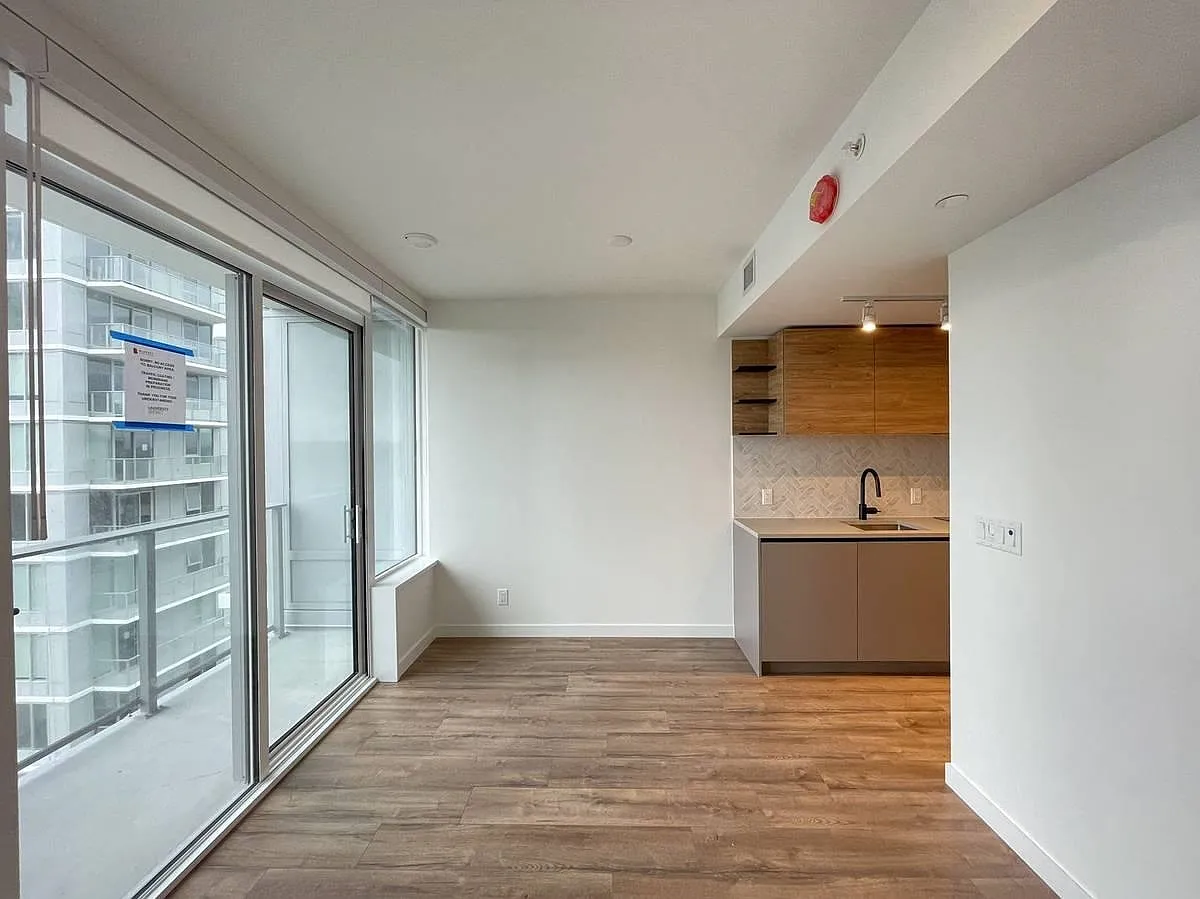 1 bed, 410 sqft, $1,580 — Photo 2