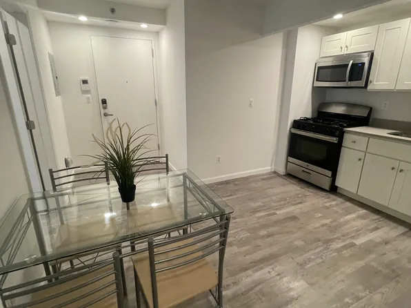 433 West 53rd Street image 1 of 9