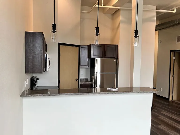 843 Washington Ave — Photo 7