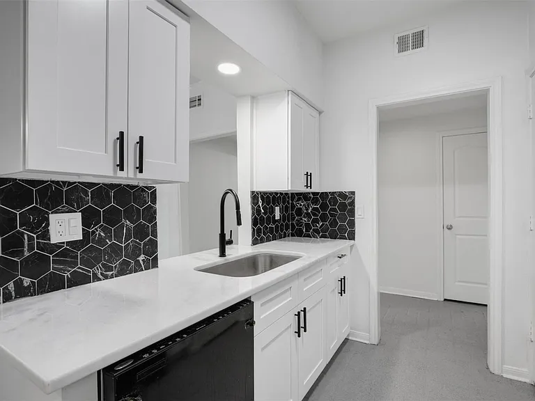 2475 Underwood St #180 — Photo 12