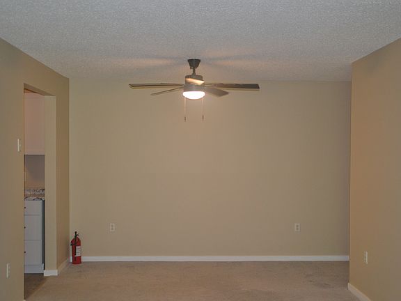 5th image of 12 Saint James Pl #412