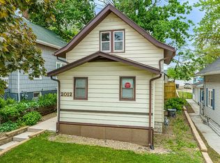 2012 K St SW, Cedar Rapids, IA 52404