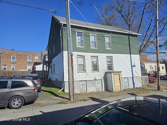 2nd image of 89 14th Street