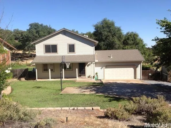 1626 American River Trl, Cool, CA 95614
