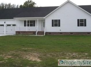1709 Pine St, Elizabeth City, NC 27909