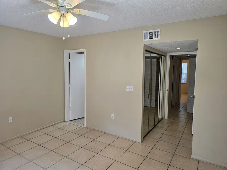 841 Mecca Dr #B — Photo 6