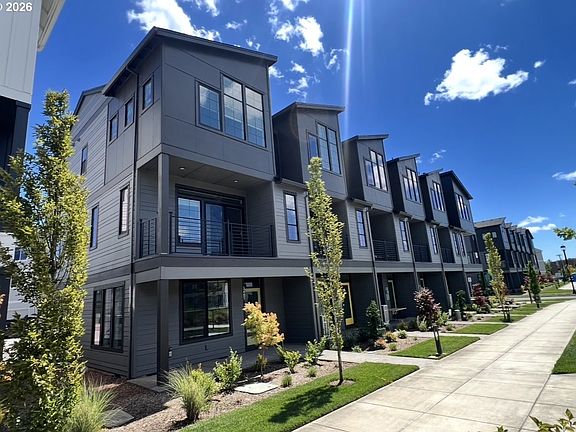 2nd image of 3405 SE Everwood Ln #101