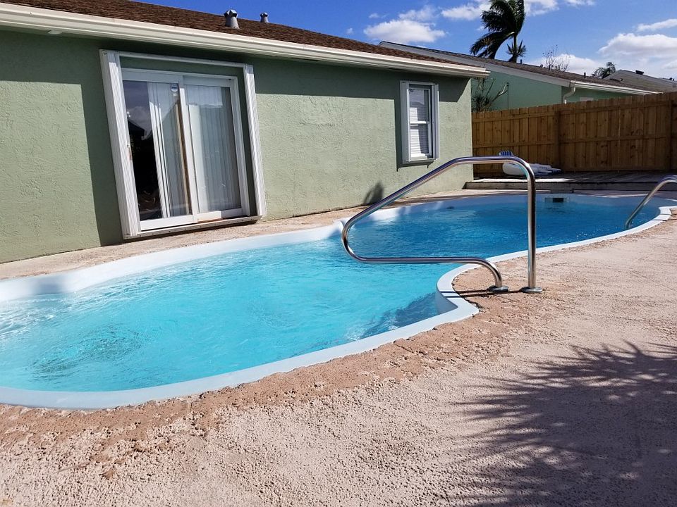 2nd image of 5079 Canal Cir E