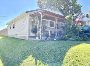 2205 Shadybrook Dr, Fort Wayne, IN 46803