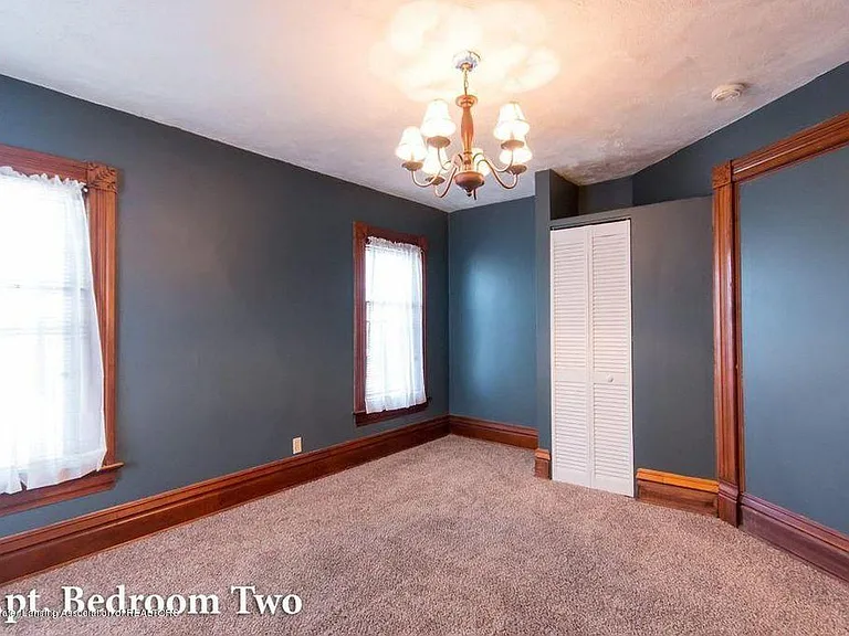 733 Seymour Ave #B — Photo 8