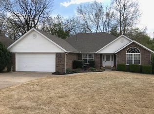 3470 Eaglecrest Cir, Springdale, AR 72762