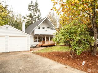 11815 Shoreview Dr SW, Olympia, WA 98512