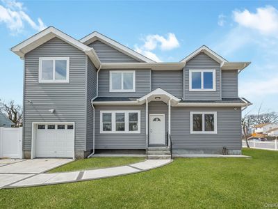 1078 Woodfield Road, Rockville Centre, NY, 11570