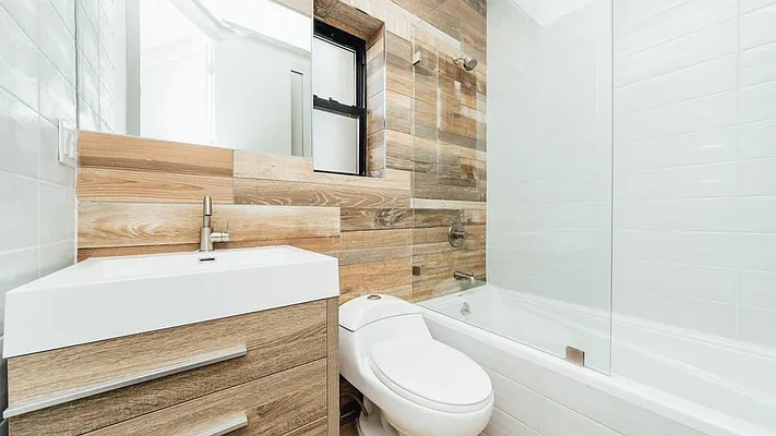 Rented by Nooklyn NYC LLC | media 50