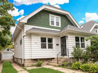 3173 N Pierce St, Milwaukee, WI 53212