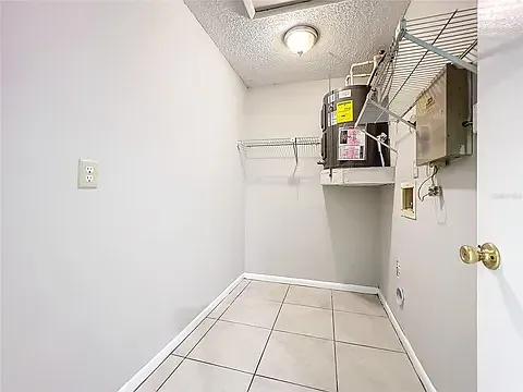 1684 Crystal Park Cir — Photo 15