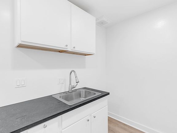 5th image of 10635 S Vermont Ave #10629-3/4