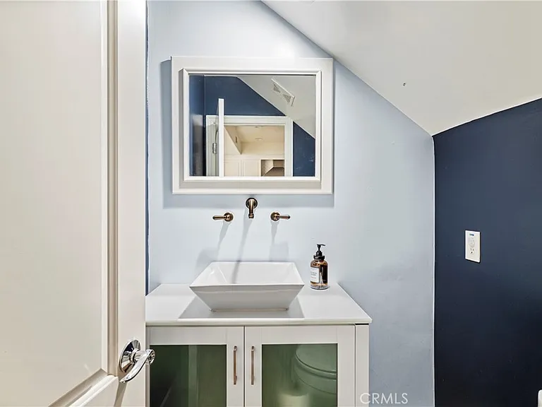 504 Marguerite Ave — Photo 10