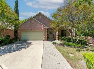 126 Stonecreek Dr, Irving, TX 75063