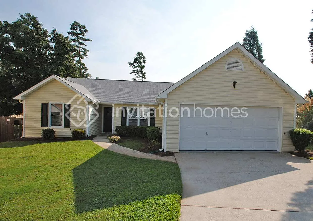 1009 Boardwalk Dr Lawrenceville, GA 30044 — Photo 1