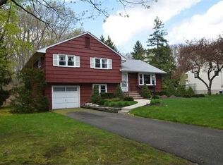 742 Wayne Pl, Township Of Washington, NJ 07676