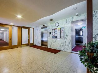 3171 Bathurst Street, Toronto, ON M6A 2B1