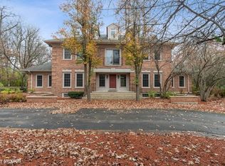 1771 Devonshire Ct, Lake Forest, IL 60045