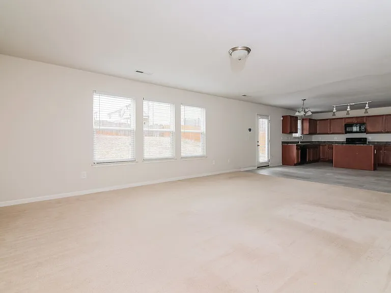 1345 Lowenstein St — Photo 5