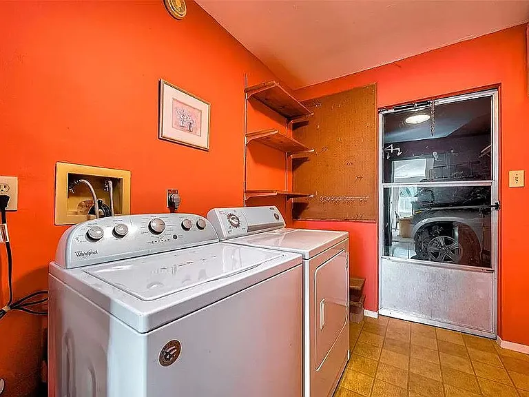 Washer and Dryyer included