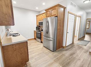 1001 W 4th St, Pella, IA 50219