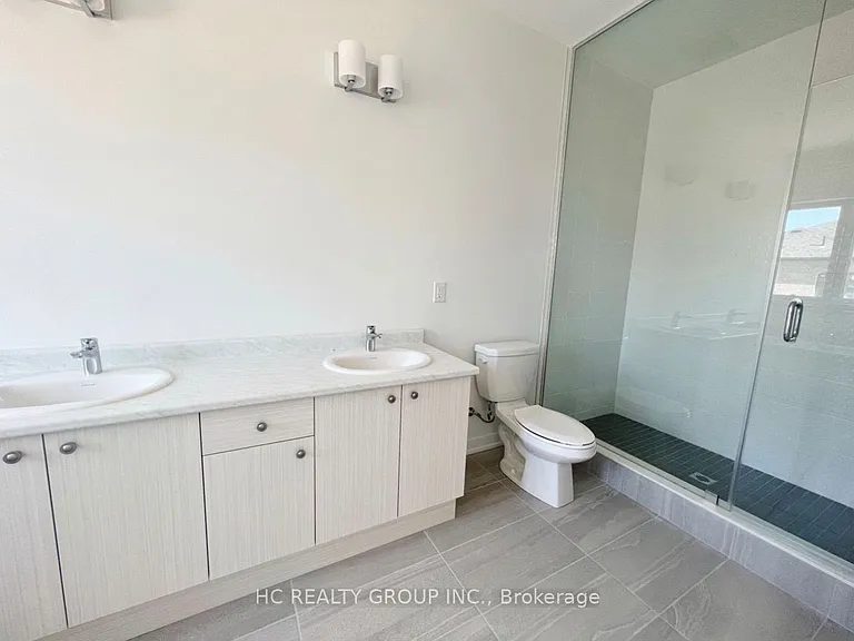 38 Harvey Bunker Cres — Photo 16