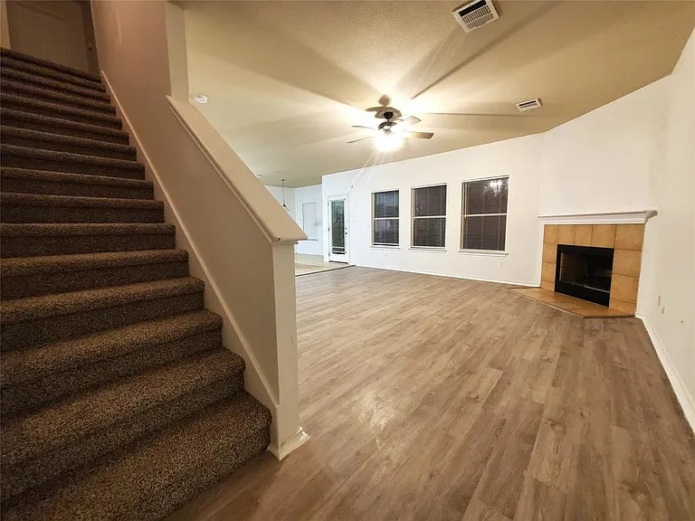 17909 Maxa Dr — Photo 7