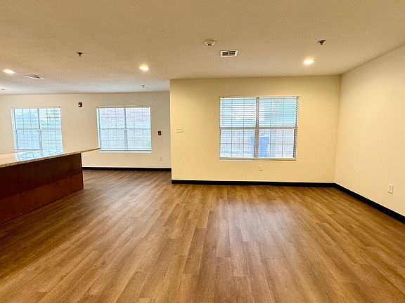 5th image of 1144 N Hazel St #1