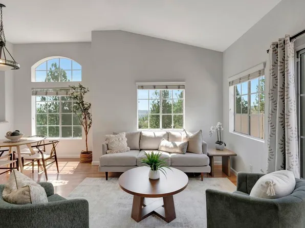 11986 Tivoli Park Row Unit 1, San Diego, CA 92128