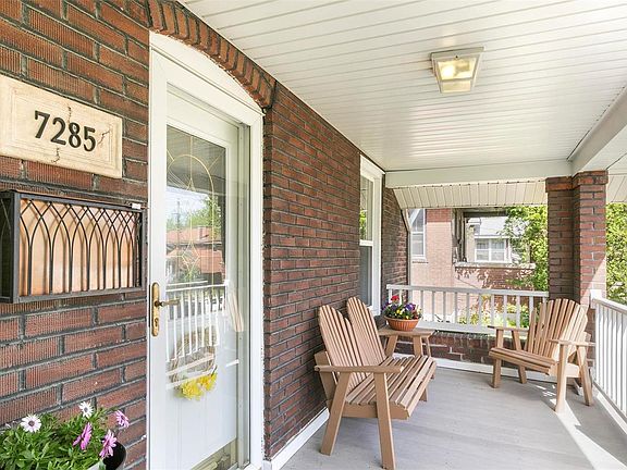 3rd image of 7285 Gayola Pl