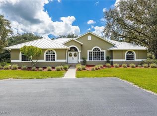 2809 Frontier Cir, Labelle, FL 33935