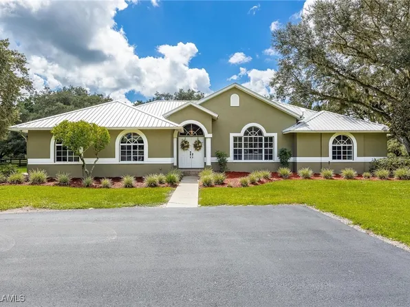 2809 Frontier Cir, Labelle, FL 33935