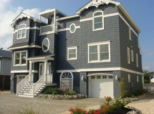 311 W 5th St, Ship Bottom, NJ 08008