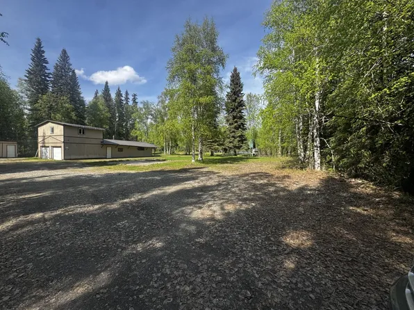 3125 Dyke Rd, North Pole, AK 99705