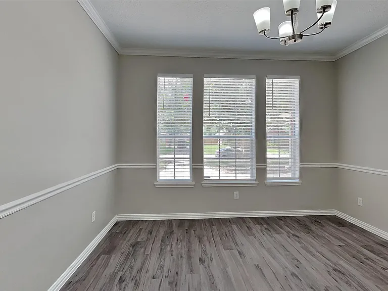 1703 Calmar Dr — Photo 6
