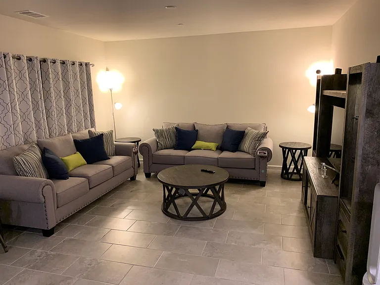 2019 Memorial Ln — Photo 3