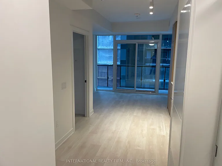 127 Broadway Ave #1406S — Photo 8