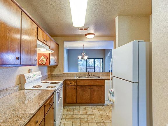 4th image of 2401 Eilers Ln Unit 808