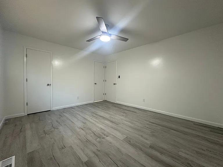 320 Myrtlewood Cir — Photo 23