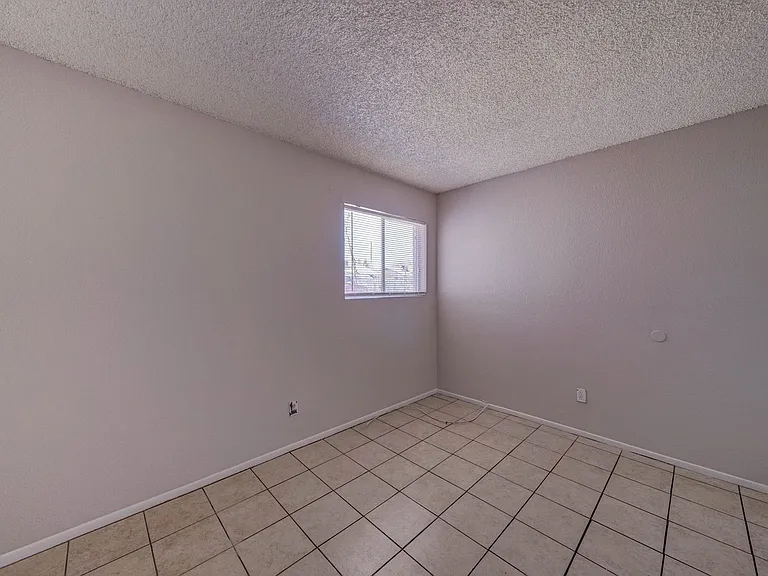 371 N Williams St — Photo 19