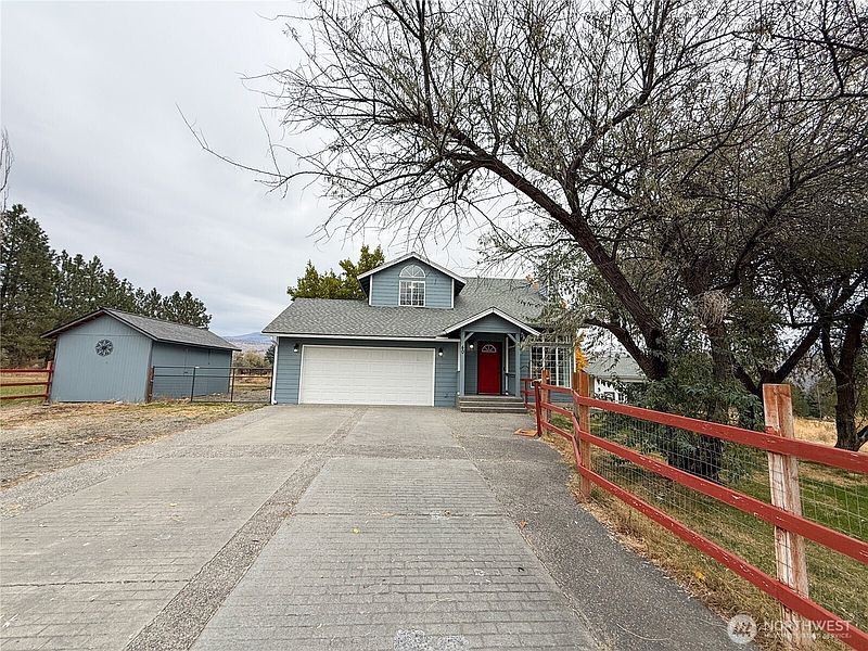 2nd image of 40 Trail Ridge DR